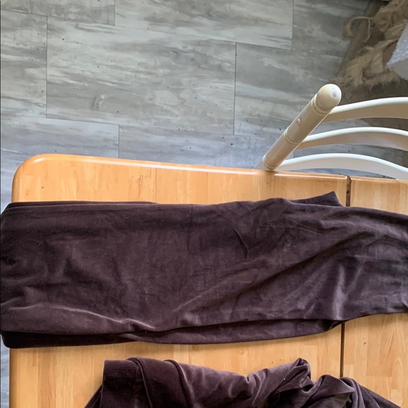 Jones New York Brown Track Suit - Picture 3 of 4